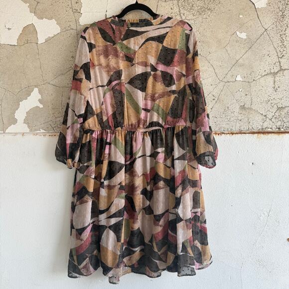 Torrid‎ Dress Mini Clip Dot Front Keyhole Geometric Print 2X Size 2 Long Sleeve - Picture 7 of 7